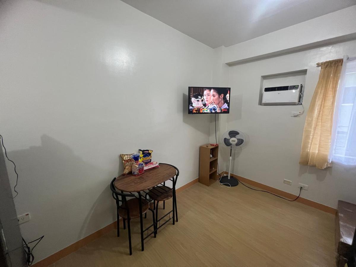 Too In Apartment *
